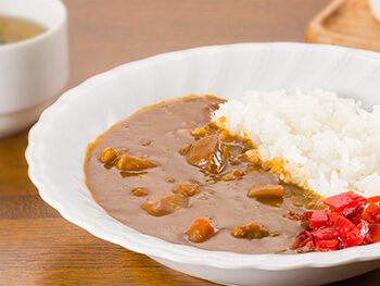 宇奈月地ビール「カモシカ」でじっくり煮込みました　ビールカレー